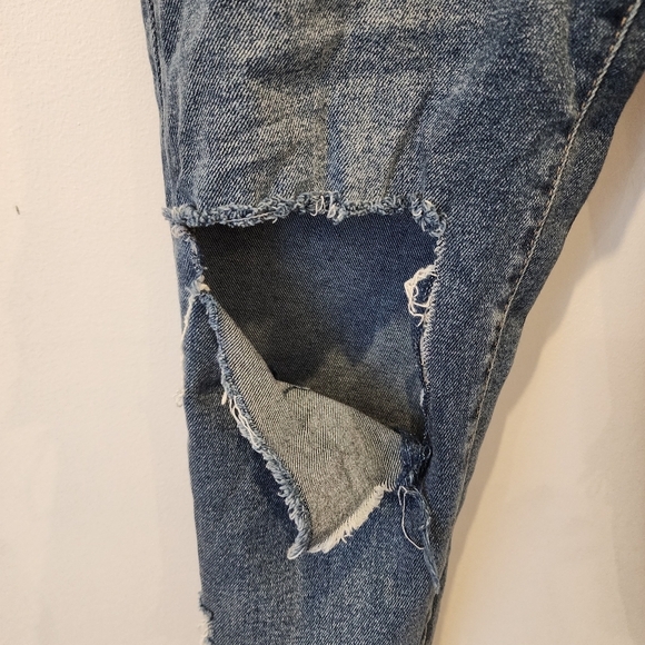 Free People Distressed Jeans - Picture 8 of 8